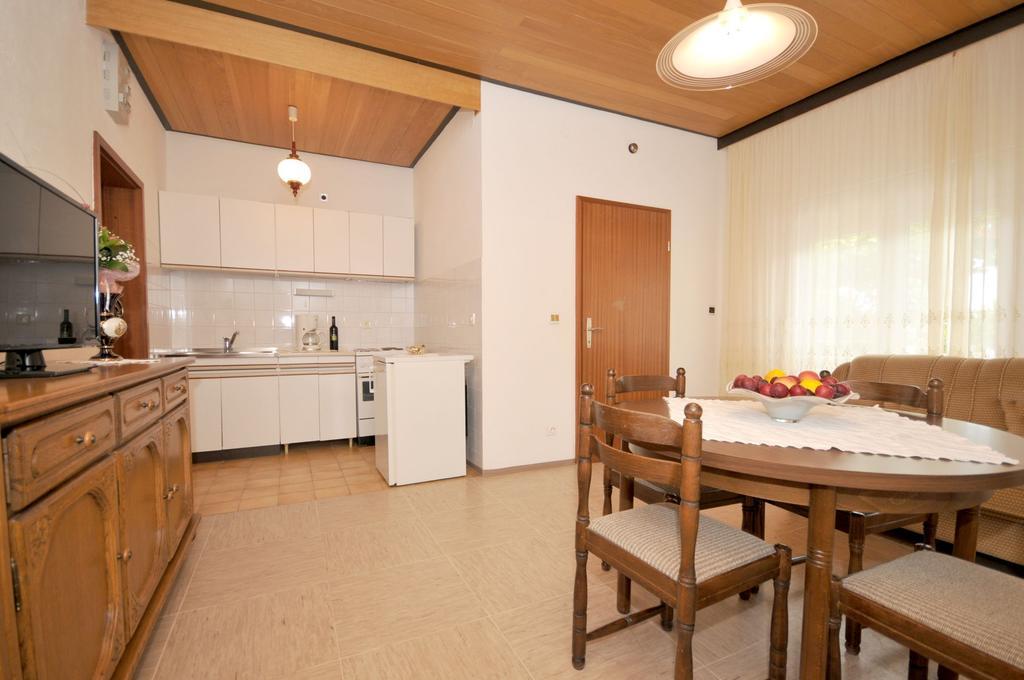 Apartments Marinko Trogir Quarto foto