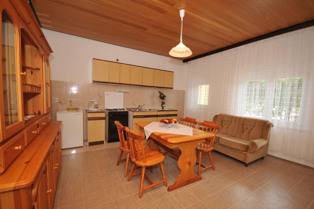 Apartments Marinko Trogir Quarto foto